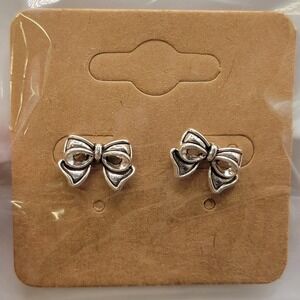 Dainty Silver Tone‎ Bow Stud Earrings